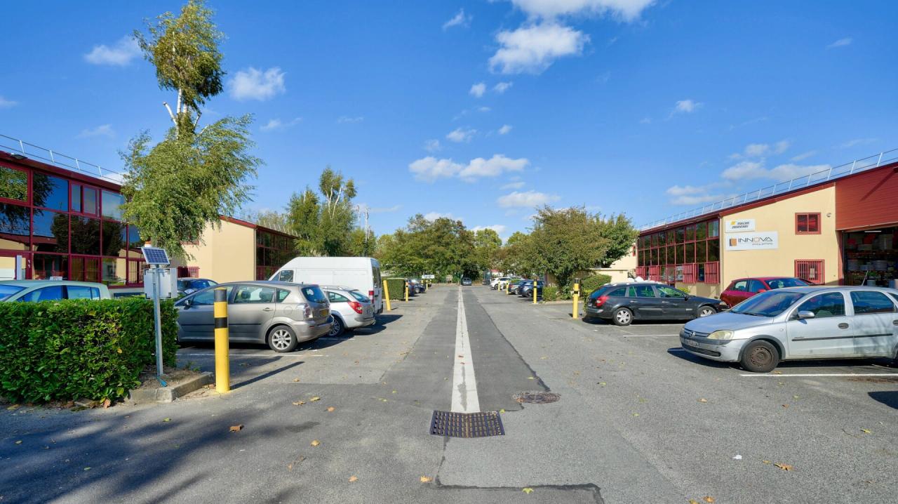 Local d'activité Bondoufle 380m² Location local d'activité Bondoufle Essonne OLACT2530531 1